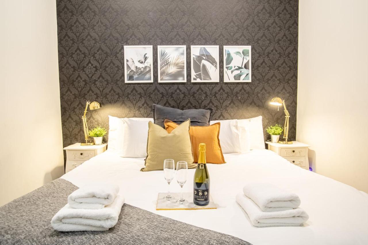 Luxe Apartments Near Albert Docks - 3 Graces - Liverpool One - Business, Contract & Corporate Ready Ngoại thất bức ảnh